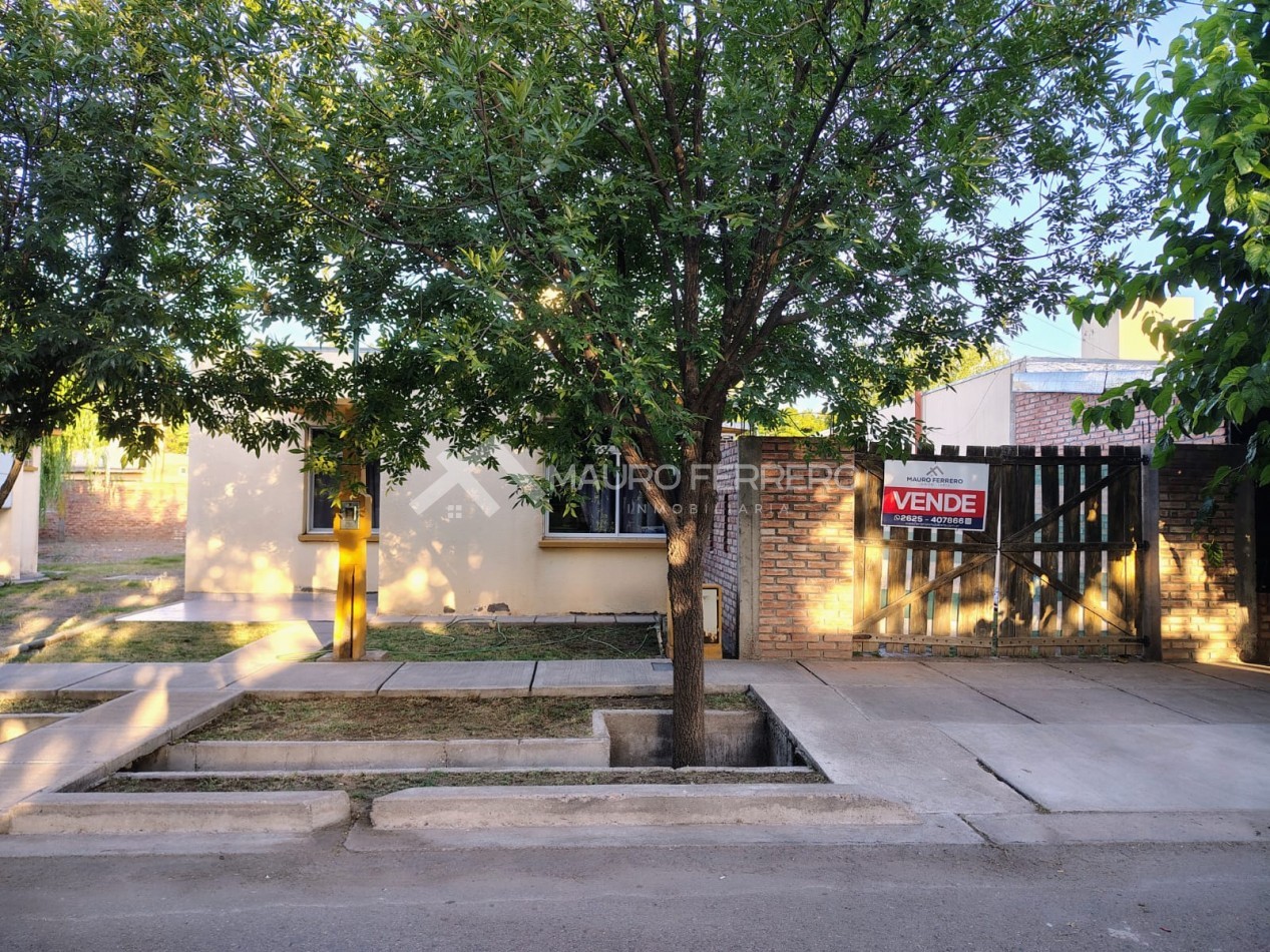 CASA EN VENTA - BARRIO 24 DE NOVIEMBRE | BOWEN